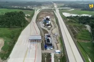 Tol Serang-Panimbang Janji Pangkas Biaya Logistik RI