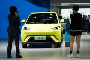 BYD Kembali Guncang Pasar Mobil Listrik lewat Teknologi Otonom Mata Dewa yang Ekonomis