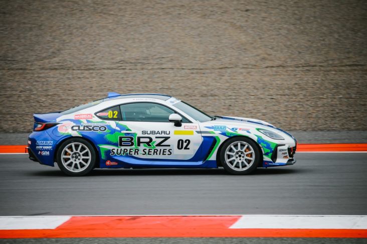 Uji Performa lalu Durabilitas Ban untuk Pastikan komponen Bekerja Optimal