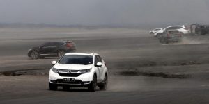 Biaya Pajak Mobil Honda CR-V Semua Tahun kemudian Tipe