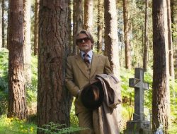 Sinopsis Wake Up Dead Man, Petualangan Detektif Benoit Blanc Memecahkan Misteri