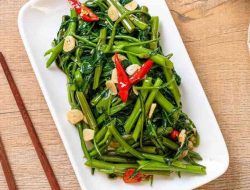 Cah Kangkung: Makanan Favorit dengan Cerita Unik