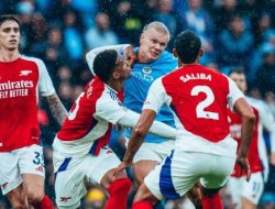 Puncak Klasemen Liga Inggris: Sunderland Tantang Empat Besar, Gol 100 Haaland Tertunda