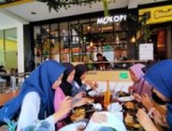 Steak Roso Kuningan: Sajian Lezat, Harga Terjangkau, dan Tempat Nyaman untuk Keluarga