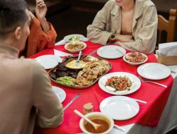 Rayakan Natal dengan Rasa Nusantara! 17 Menu Natal Khas Indonesia