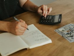7 Langkah Evaluasi Keuangan Akhir Tahun yang Efektif