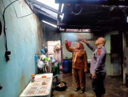 Angin Puting Beliung Rusak Rumah, Kapolres Simalungun Bantu Korban Di Parbalogan