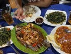 Daftar Lengkap Menu RM Karya Bahari Pangandaran, Pilihan Seafood Segar Favorit Wisatawan