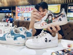 Keunikan Fernaldy Halim, Dokter Gigi yang Jadi Seniman Lukis Sepatu di Surabaya