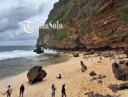 7 Pantai Tersembunyi di Wonogiri yang Wajib Dikunjungi, Termasuk Karang Payung dan Nampu