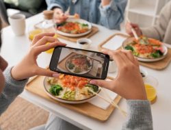 Orang yang Foto Makanan Sebelum Makan Tunjukkan 9 Sifat Unik, Ini Penjelasannya