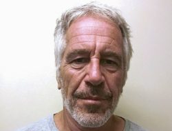 Membaca File Jeffrey Epstein Melalui Hadiah dan Utang