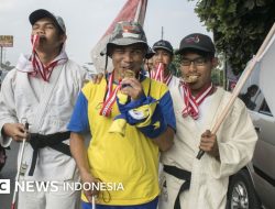 Protes Atlet Berlanjut, Massa Marah Serbu Kantor Wali Kota