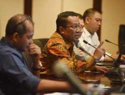 Menteri Hukum: RUU Disinformasi Fokus Atur Media Sosial, Bukan Media Utama