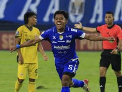Pertandingan Sengit Semen Padang vs Persib Bandung: Tarung Degradasi vs Ambisi Juara