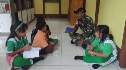 Belajar di Pinggir Sungai Rungan, Komunitas Tabela Tingkatkan Minat Baca Anak Sei Gohong