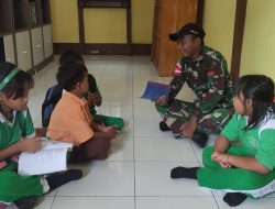 Belajar di Pinggir Sungai Rungan, Komunitas Tabela Tingkatkan Minat Baca Anak Sei Gohong